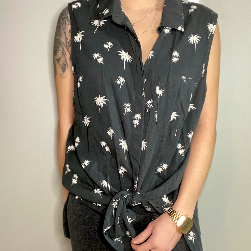 Levi tank top